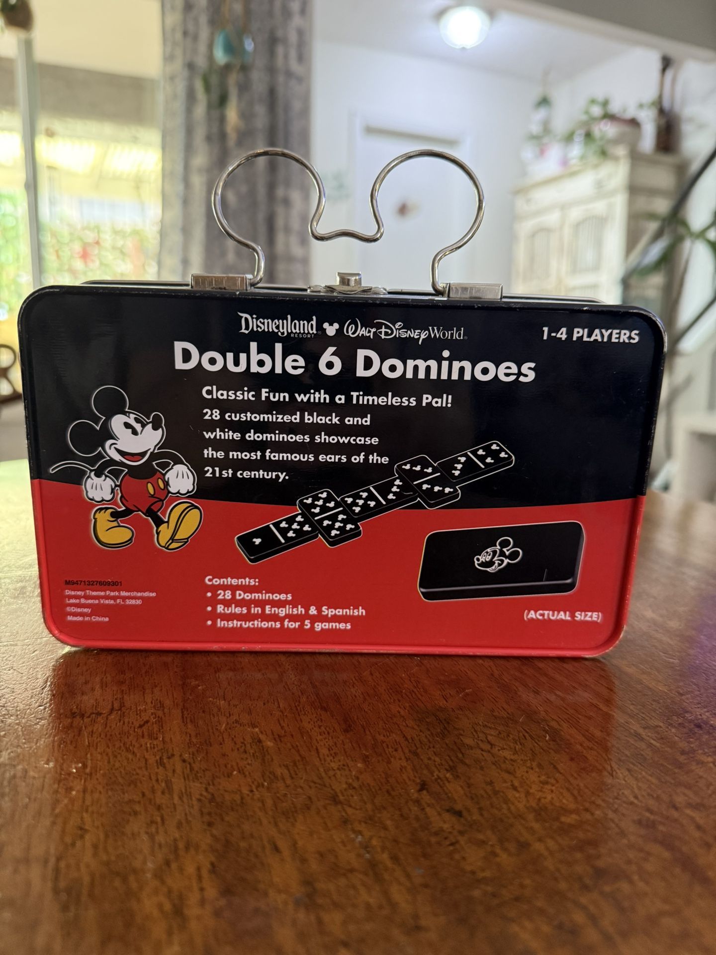 Walt Disney World Exclusive Tin Can Double 6 Dominoes