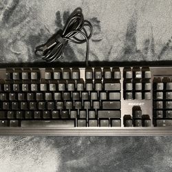 ROCCAT KEYBOARD 