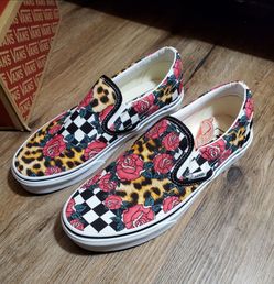 VANS Classic Slip-On Size 8 women 6.5 Men