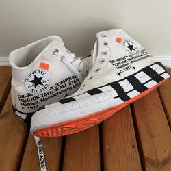 Authentic CONVERSE “Chuck Taylor” sneakers