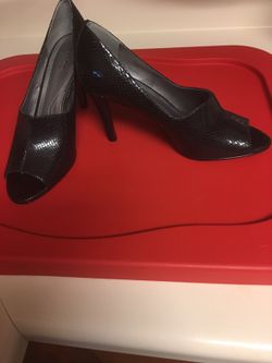 Black Snakeskin Tahari Walden Shoes sz. 8.5