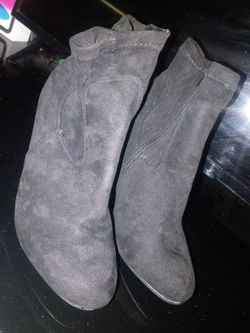 Women's shoes size 7