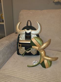 NWT loungefly backpack