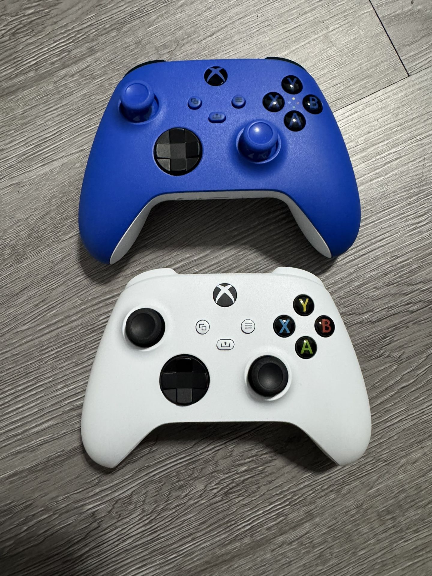 Xbox Wireless Controllers