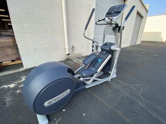 Precor Elliptical EFX 815