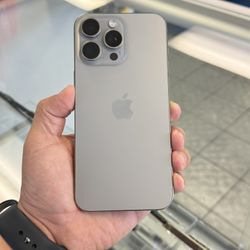 iPhone 15 Pro Max 256GB Unlocked