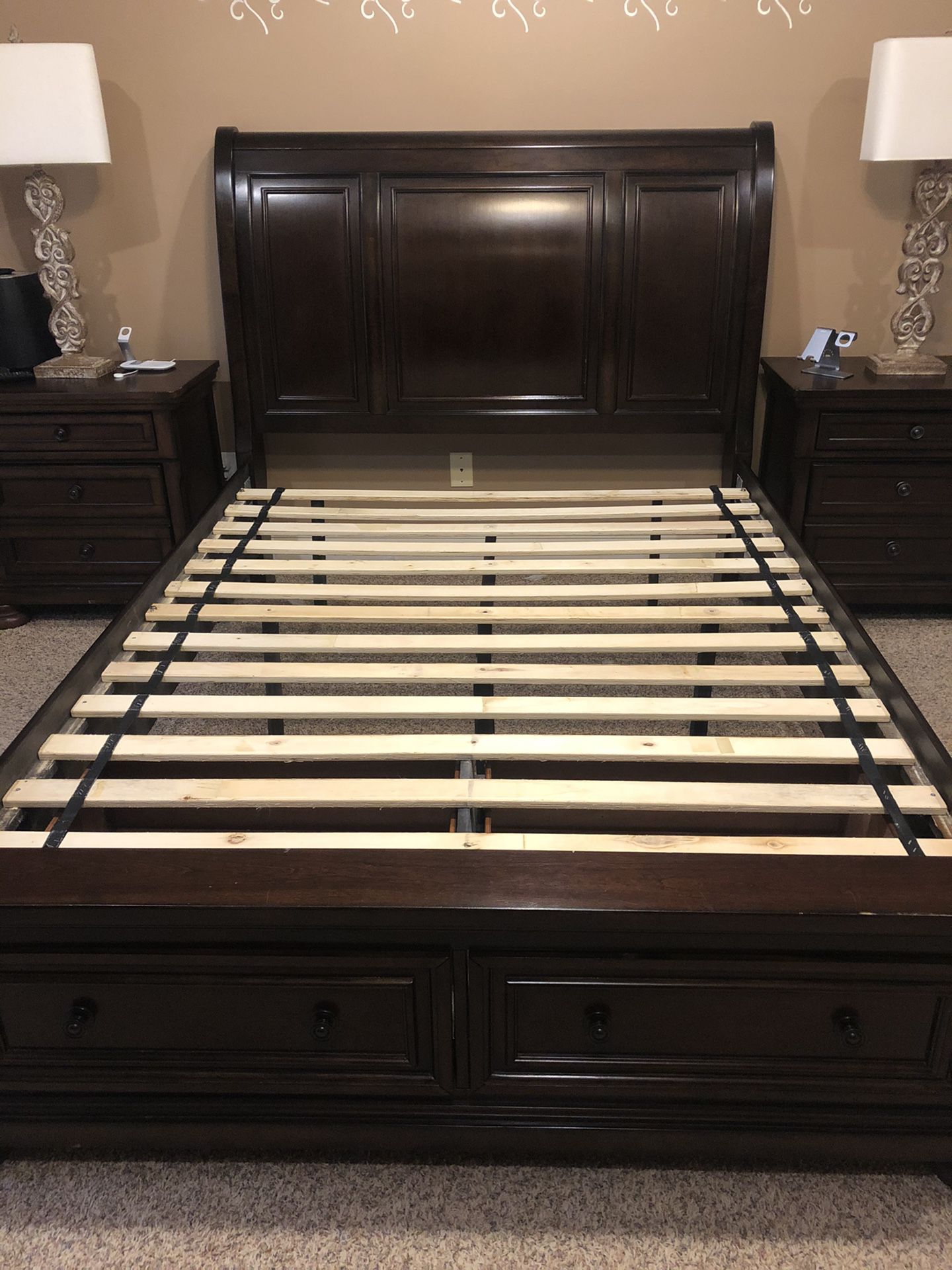Ashley Porter Queen Sleigh Bed w/ storage drawers