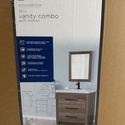 Glacier Bay Woodbrook 30in Vanity Combo With Mirror