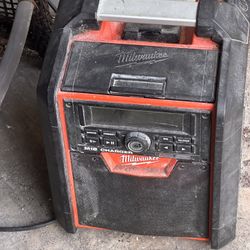Milwaukee Bluetooth Radio 