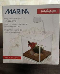 Marina CUBUS Glass Betta Kit – Elegant Glass Aquarium for Homes or Offices