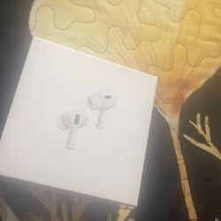 Ear 
