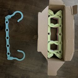 Space Saving closet organizing hooks