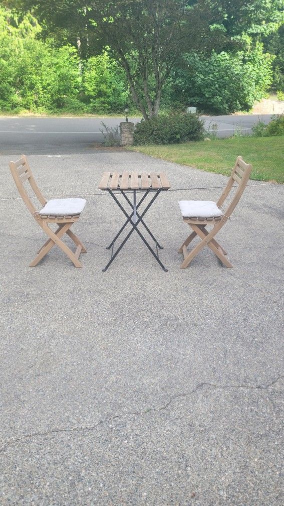 Condo/Apt Deck Wood Table and Chairs