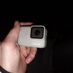 GoPro White 7