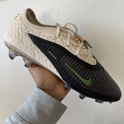Nike Phantom 6 Low Kobe Soccer Cleat 