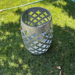 Accent Metal Barrel Can 