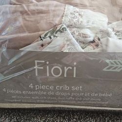 4 Piece Fiori CRIB Set And Baby Mobile 