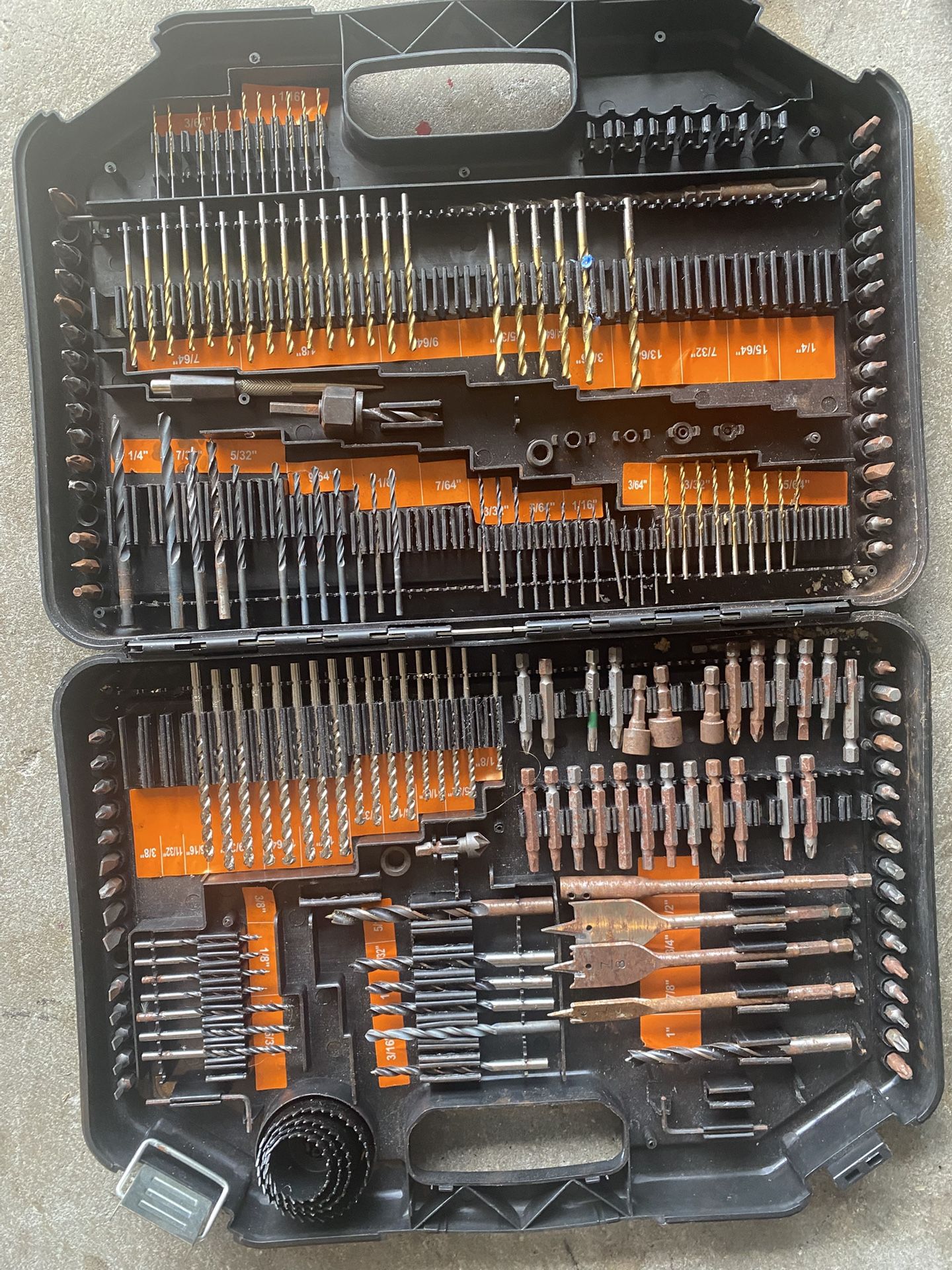 200 piece drillbit set, craftsman claw, wrenches