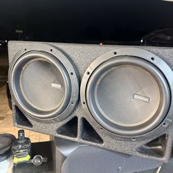 10” Memphis M6 subs in ported qbomb box
