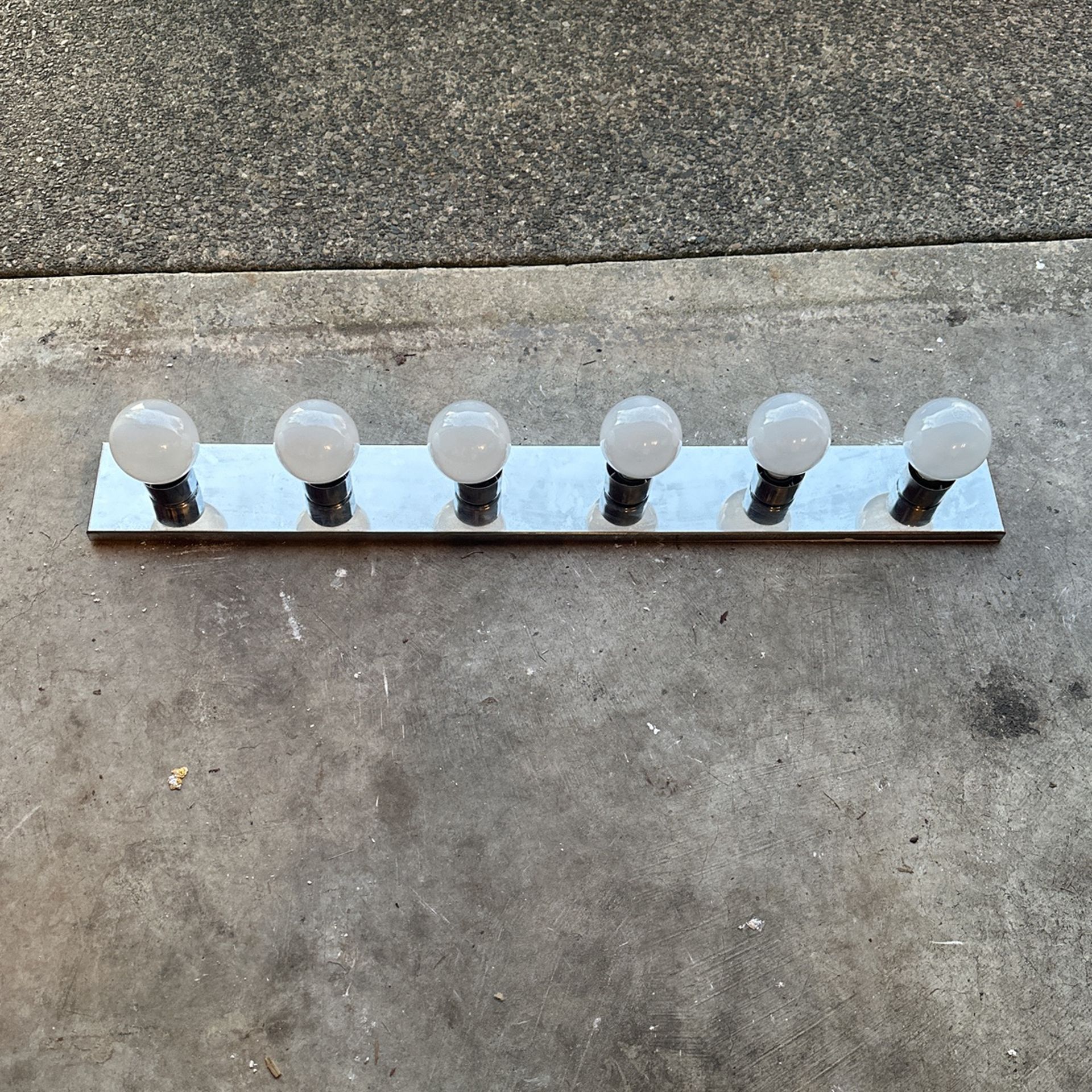 36” Bathroom Light Fixture