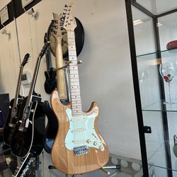 Strinberg Guitar 