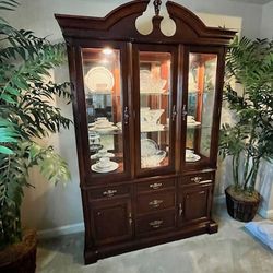Brahill China Hutch / Cabinet