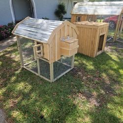 Chicken coops/Custom Coops And Cages 