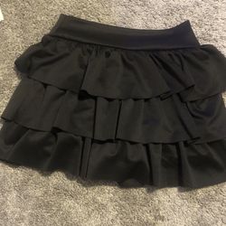Black Skirt 