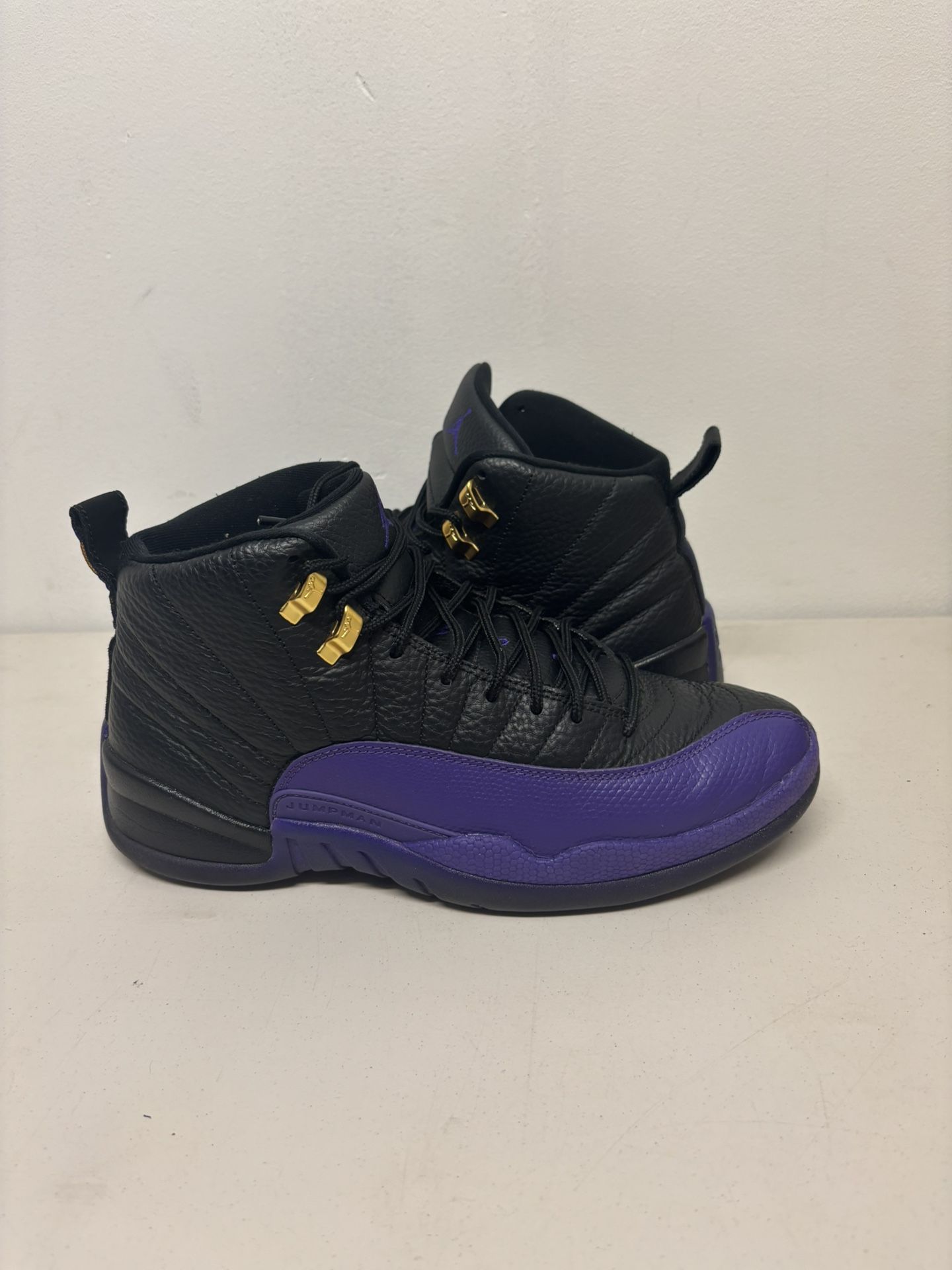 Air Jordan 12 Court Purple Size 9.5 $100