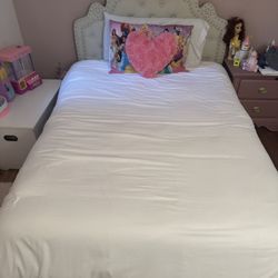 Full Size Bed