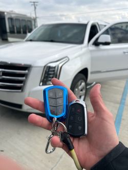 Car Keys N Remote / Llaves De Carro 