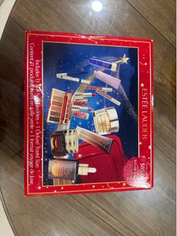 Estée Lauder Deluxe Travel Size (Includes 11 Products)