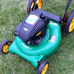 In Like New Condition  5  1/2 HP 21-in  Push Mower