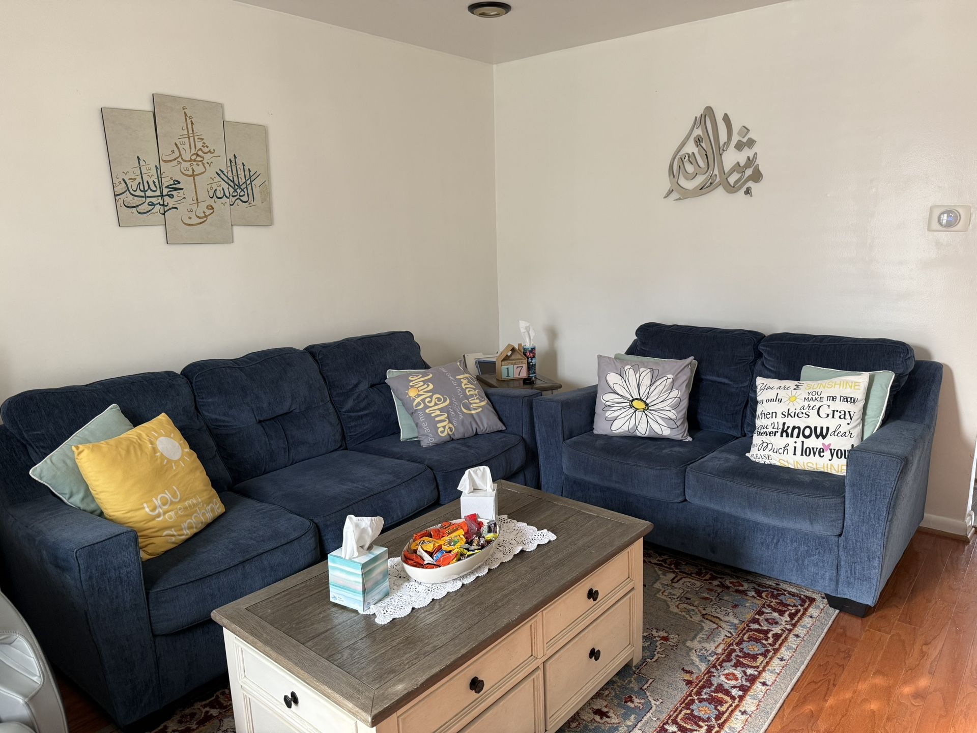 Furniture Is Very Good Condition 