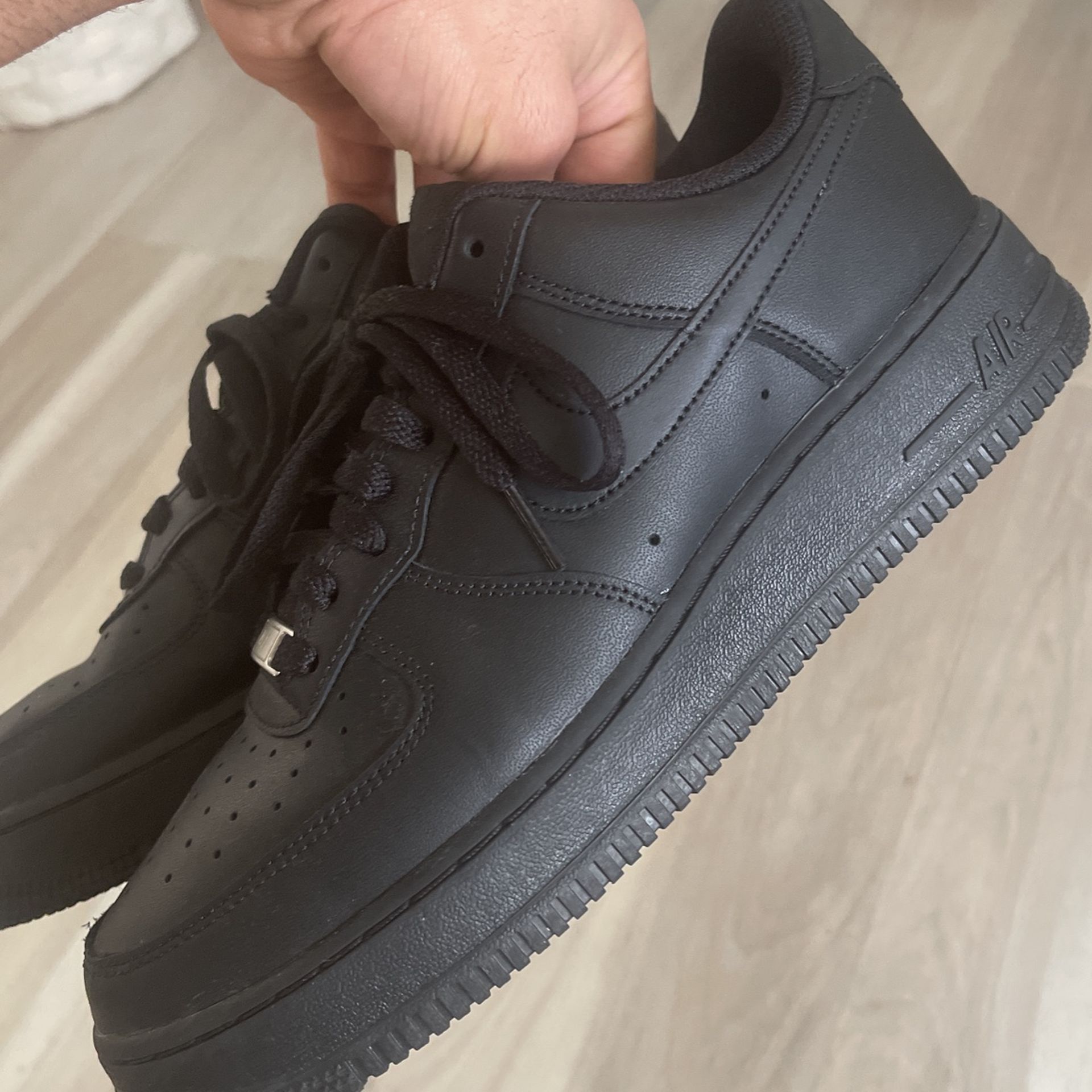 All Black Airforce 1 9.5 Men's shoes