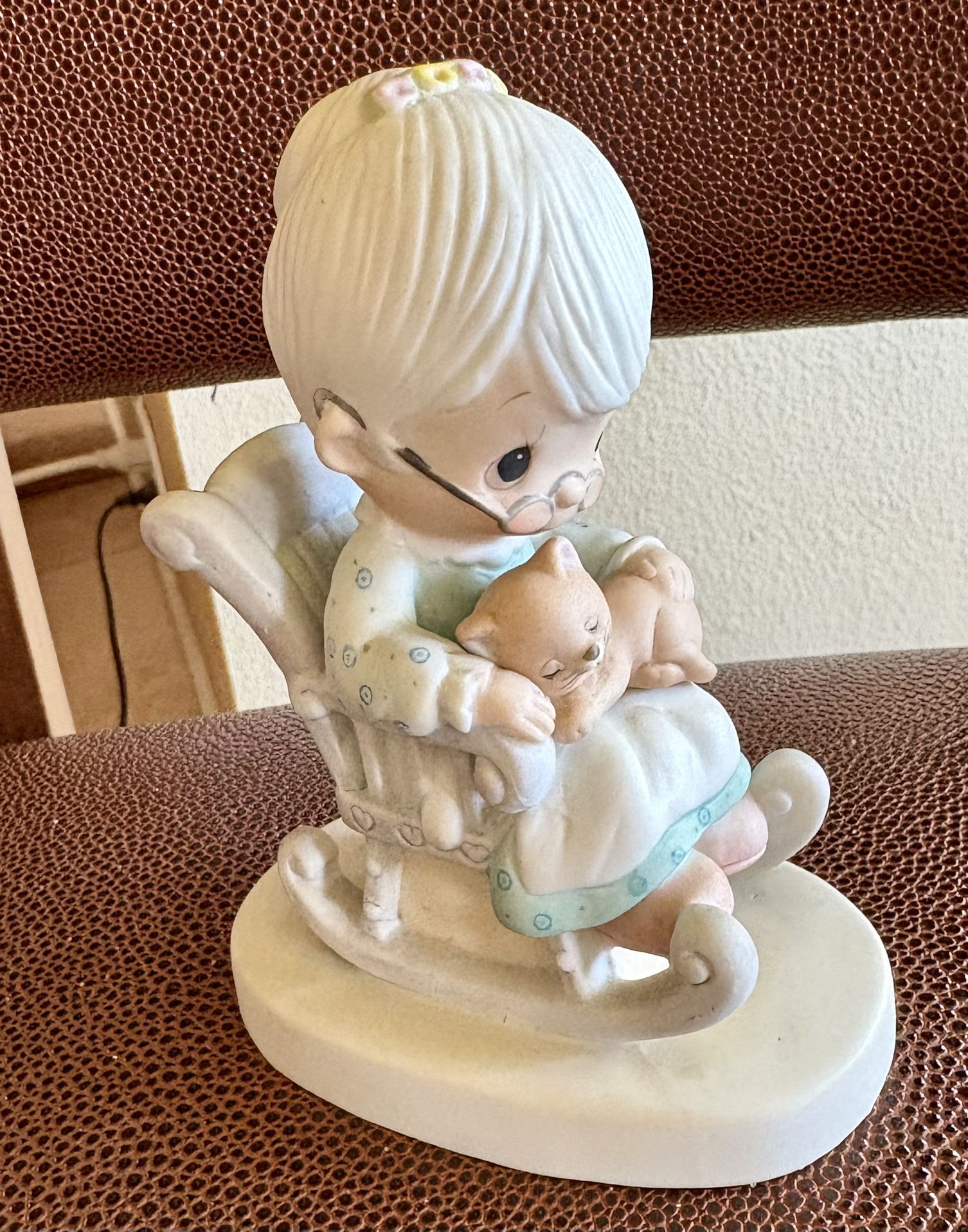 Precious Moments Grandma Figurine Statue