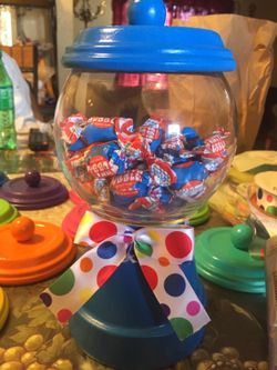 Gumball machine