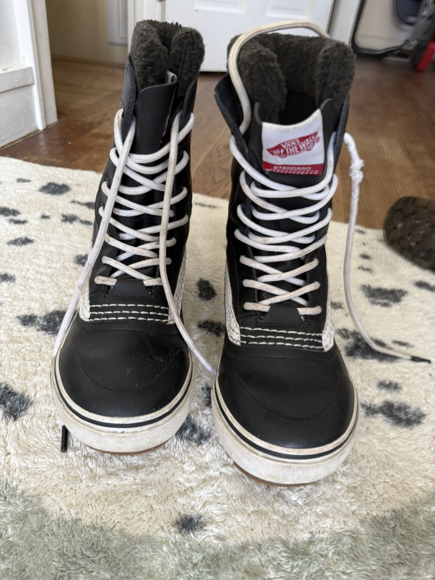 Vans MTE Standard Waterproof Snowboard Snow Boots Black White