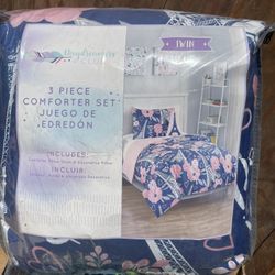 3 Piece Twin Comforter Set