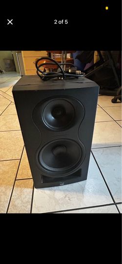 Kali Audio 8in Studio Monitor