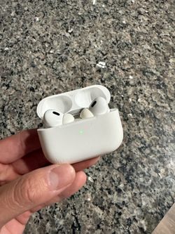 Apple AirPods Pro - Wireless Charging Case (Fully Functional)