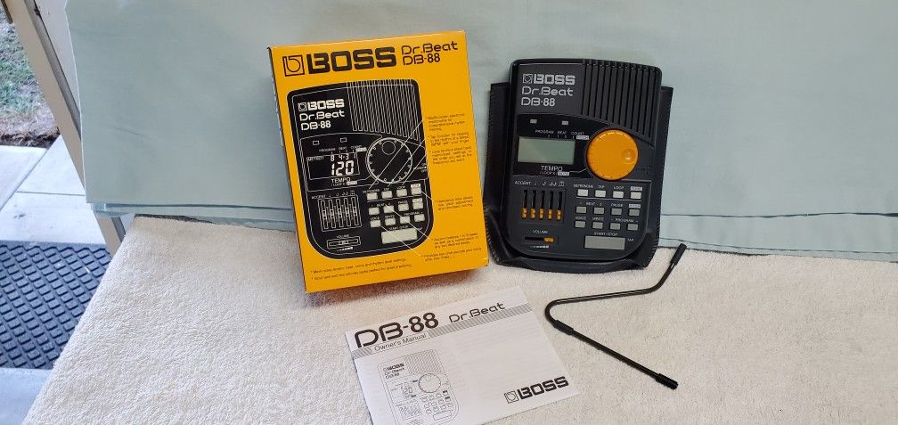 Boss Dr. Beat DB-88 Metronome