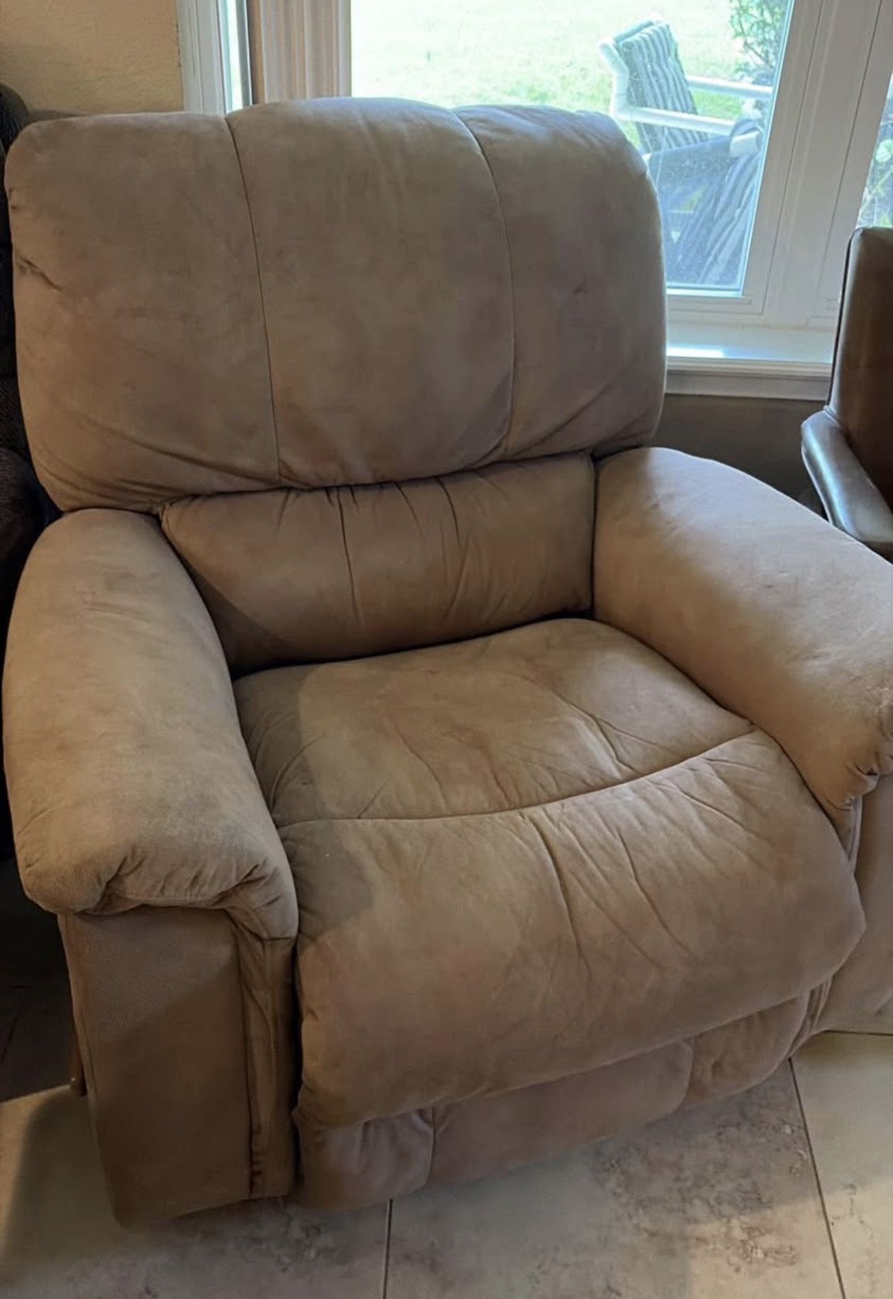 Swivel Recliner