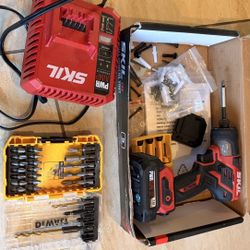 SKIL 12V Cordless Power Screwdriver Set