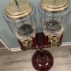Dual gumball machine