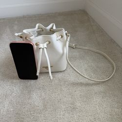 Samantha Thavasa (Petit Choice) White Small Bucket Crossbody