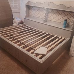 Full size Daybed