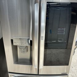 REFRIGERATOR LG 36” With Glass