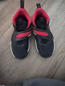 Boys Nikes
