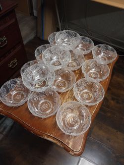 15   Hard   Plastic   Mini   Bowls